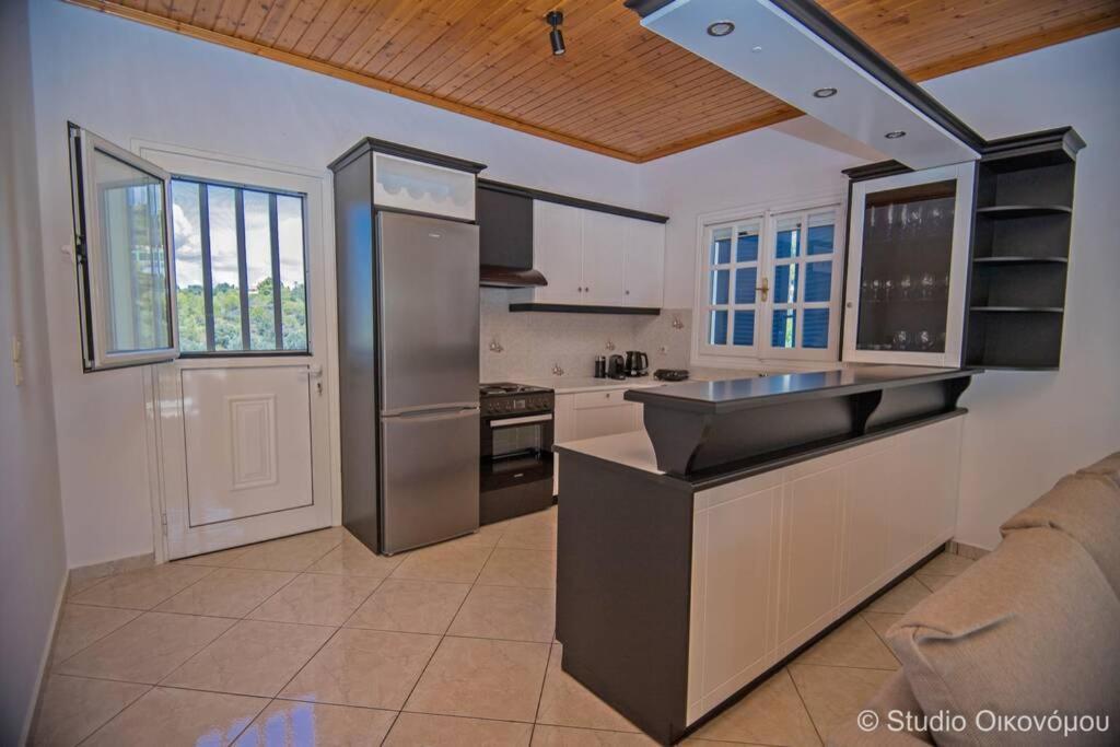 Gerani Maison Agios Aimilianos Beautiful View Porto Heli Exterior photo